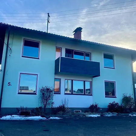 Fuer Motorsportbegeisterte Naehe Red Bull Ring Fisching